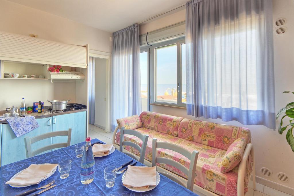 Bianchi Hotel & Residence Porto Recanati Buitenkant foto