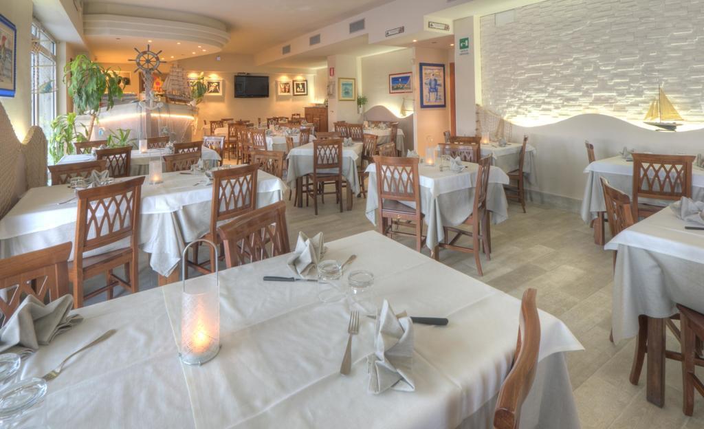 Bianchi Hotel & Residence Porto Recanati Buitenkant foto