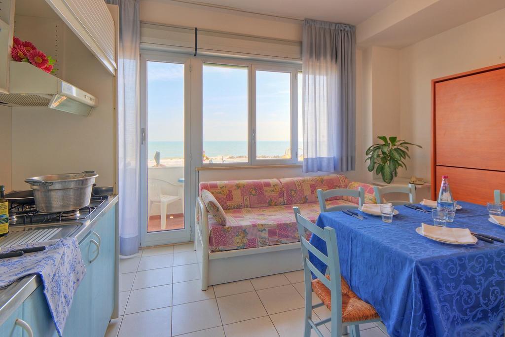 Bianchi Hotel & Residence Porto Recanati Buitenkant foto
